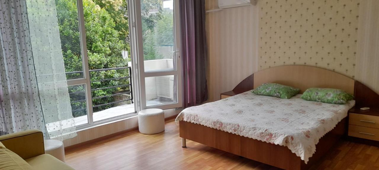 Lily Pearls Inn Kobuleti Exterior foto