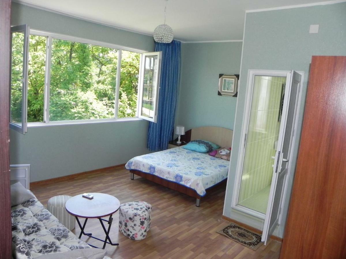 Lily Pearls Inn Kobuleti Exterior foto